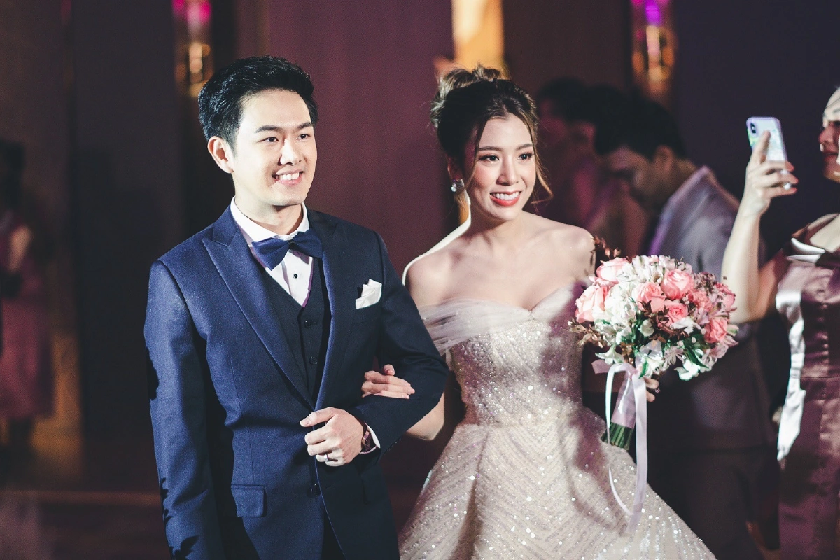 พี่น้องผู้ประกาศข่าวช่อง 7HD ร่วมยินดี “กาย สวิตต์” วิวาห์หวาน