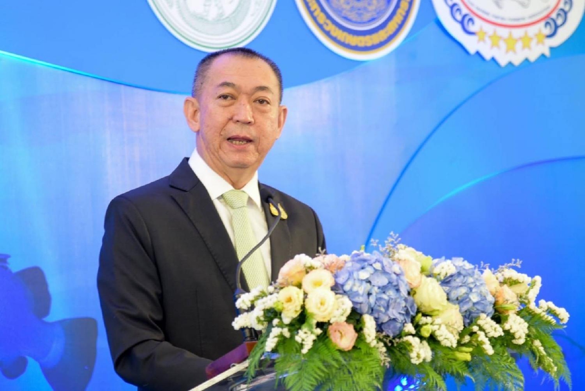 "เฉลิมชัย"เดินหน้านโยบาย"สมุนไพรอินทรีย์”ลุยตลาด 50,000 ล้าน "เฉลิมชัย"เดินหน้านโยบาย"สมุนไพรอินทรีย์”ลุยตลาด 50,000 ล้าน