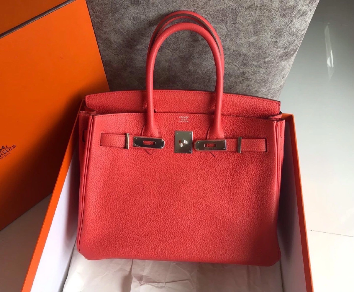 "คิมเบอร์ลี่" งงหนัก! กระเป๋าแบรนด์แนม Hermes, Chanel หายไร้ร่องรอย 