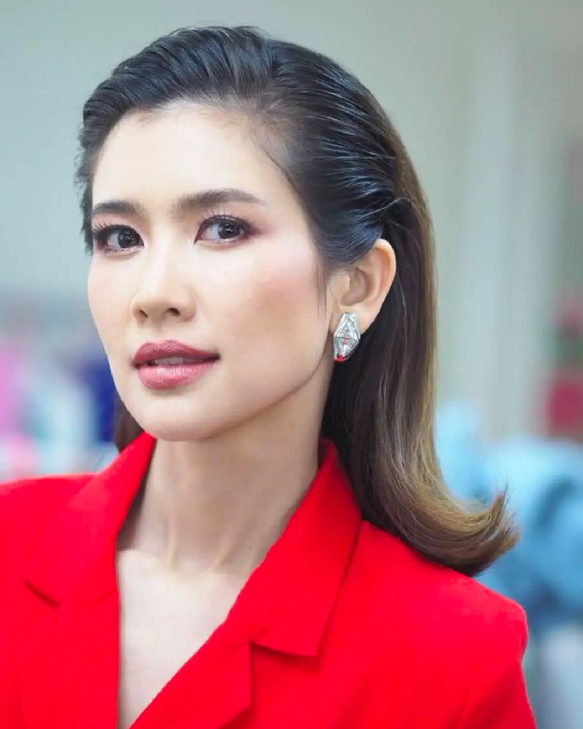 “ไบรท์ พิชญทัฬห์” เต็ม 10 กับลุคใหม่แปลกตา สวยเฉี่ยวเปรี้ยวแซ่บขึ้นมาก 