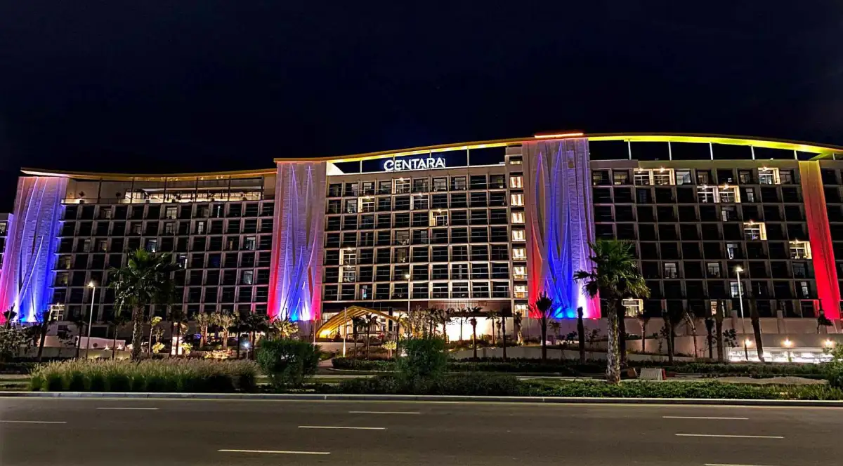 รีวิวรีสอร์ทหรูริมทะเลเกาะเดียรา 'เซ็นทารา มิราจ บีช รีสอร์ท ดูไบ' ความอัศจรรย์ในธีมผจญภัยที่รอให้ไปสัมผัส