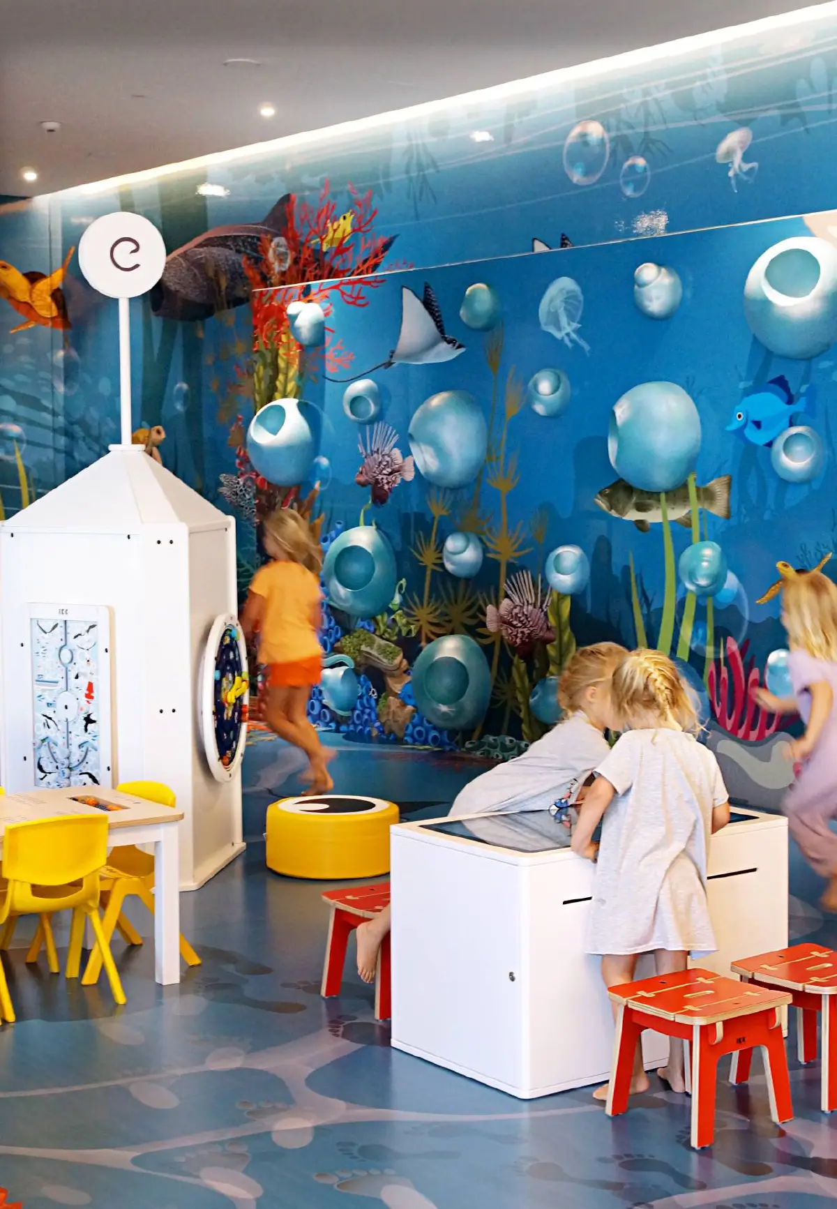 รีวิวรีสอร์ทหรูริมทะเลเกาะเดียรา 'เซ็นทารา มิราจ บีช รีสอร์ท ดูไบ' ความอัศจรรย์ในธีมผจญภัยที่รอให้ไปสัมผัส