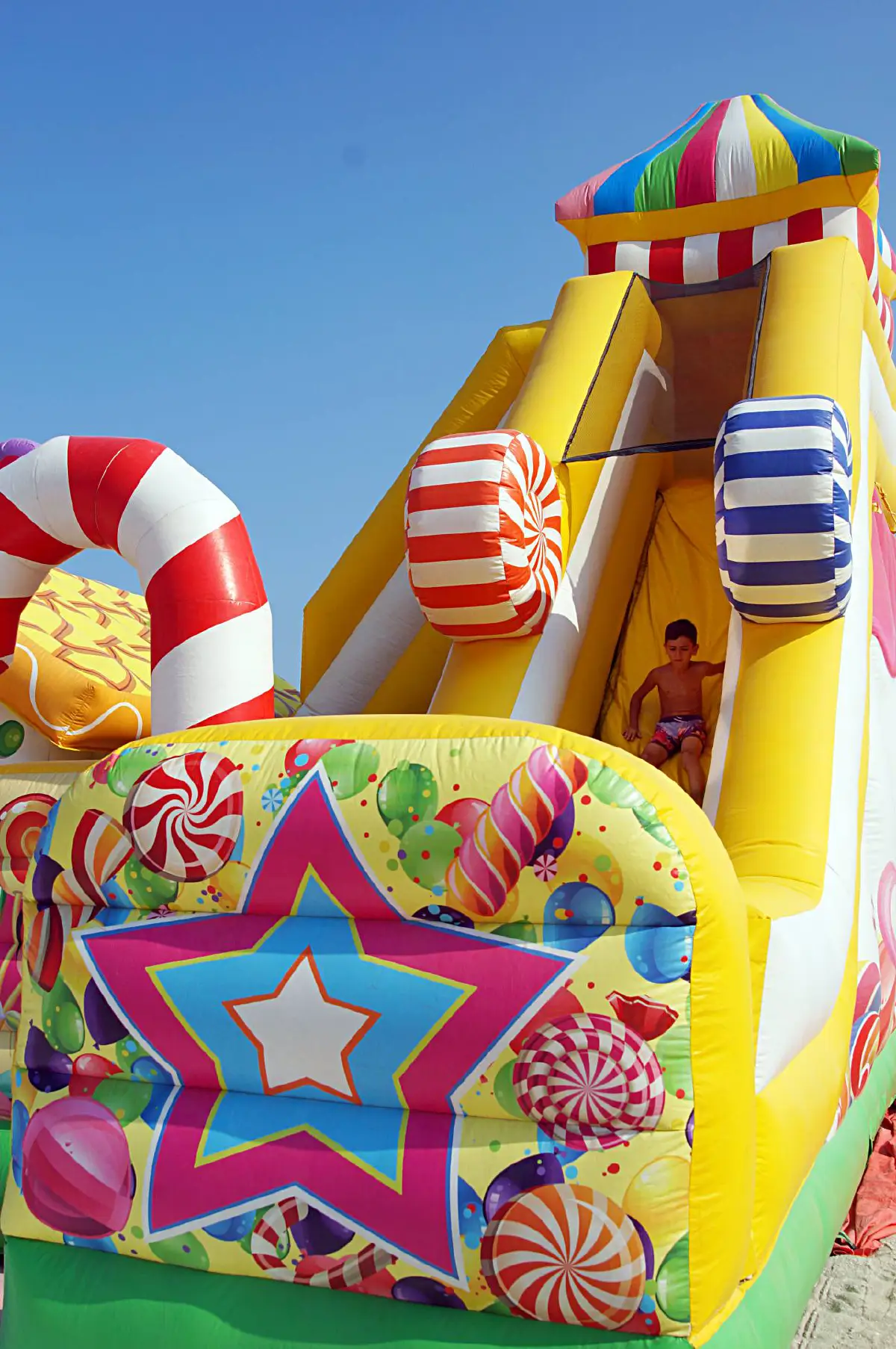 รีวิวรีสอร์ทหรูริมทะเลเกาะเดียรา 'เซ็นทารา มิราจ บีช รีสอร์ท ดูไบ' ความอัศจรรย์ในธีมผจญภัยที่รอให้ไปสัมผัส