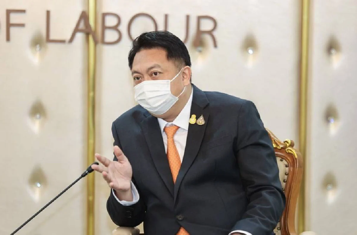 รมว.สุชาติ ห่วงใยลูกจ้างเหตุเพลิงไหม้โรงงานบีบอัดกระดาษ สั่ง 5 เสือแรงงานดูแลสิทธิประโยชน์อย่างเท่าเทียม 