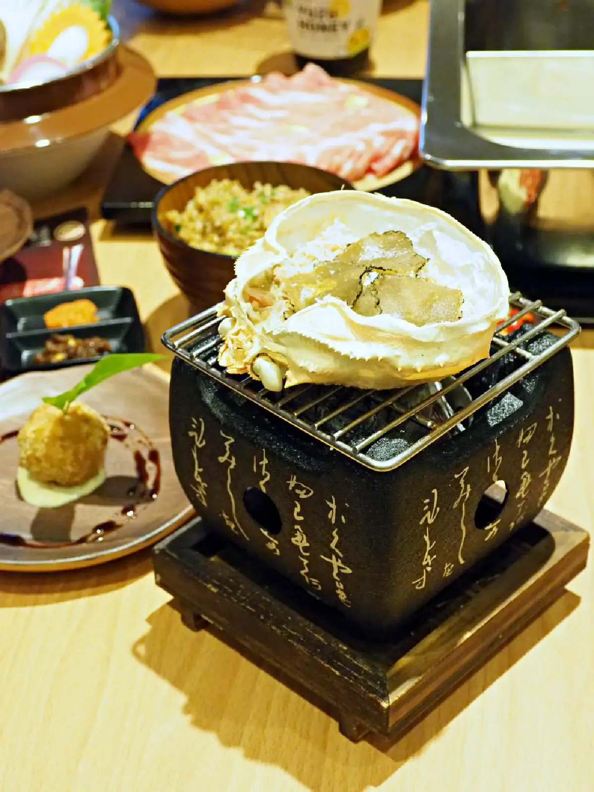 ความสุขพร้อมกิน Yuzu Suki สุกี้ยากี้ญี่ปุ่นแท้ กับวัตถุดิบพรีเมี่ยมระดับโลก