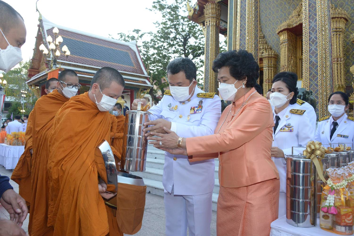 มท.ตักบาตรถวายพระกุศลเนื่องในโอกาสวันคล้ายวันประสูติเจ้าฟ้าสิริวัณณวรีฯ มท.ตักบาตรถวายพระกุศลเนื่องในโอกาสวันคล้ายวันประสูติเจ้าฟ้าสิริวัณณวรีฯ