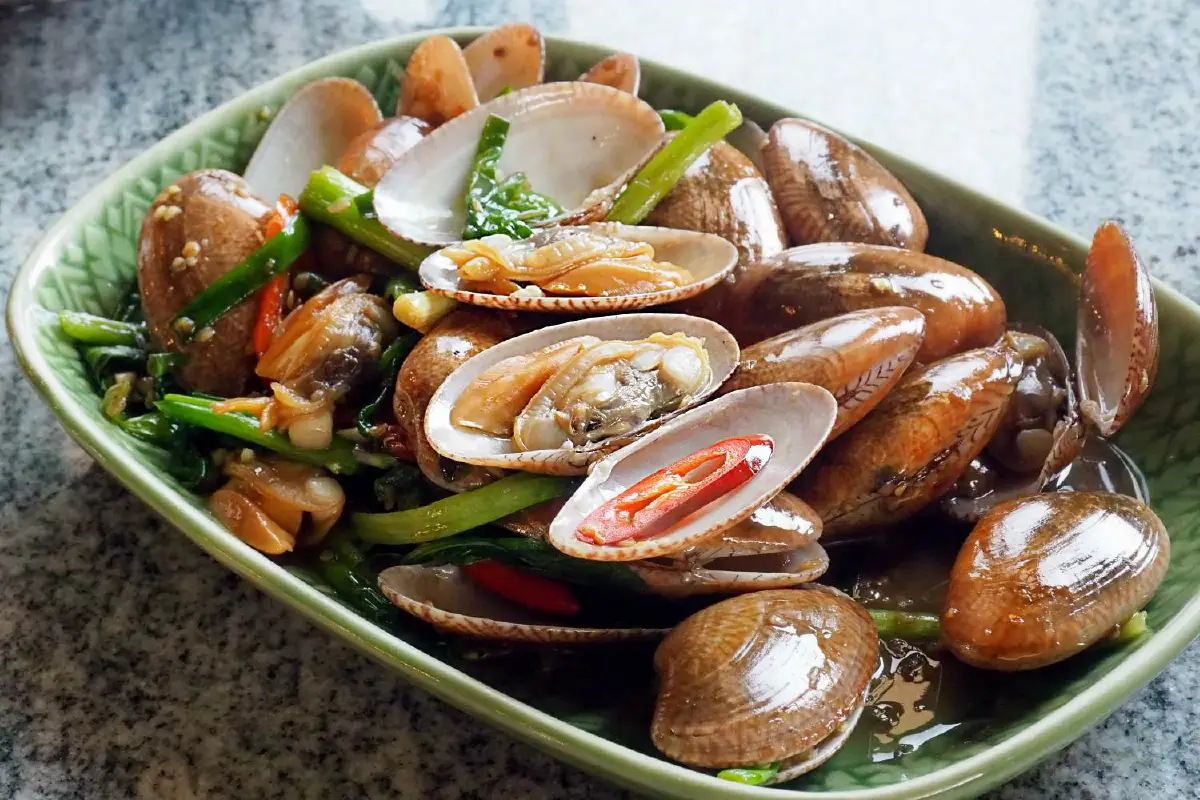 อำแดงไต้ฝุ่น ปักหมุดใหม่ริมแม่น้ำ อัพลุคก๋ากั่น เพิ่มซีฟู้ดสดรสจัดจ้าน