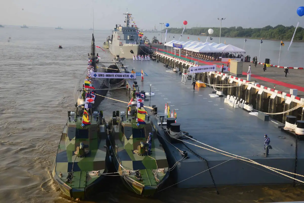 เผยโฉมเรือดำน้ำลำที่สองของเมียนมา ส่งตรงจากจีน