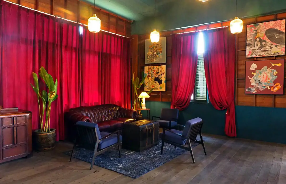 อำแดงไต้ฝุ่น ปักหมุดใหม่ริมแม่น้ำ อัพลุคก๋ากั่น เพิ่มซีฟู้ดสดรสจัดจ้าน