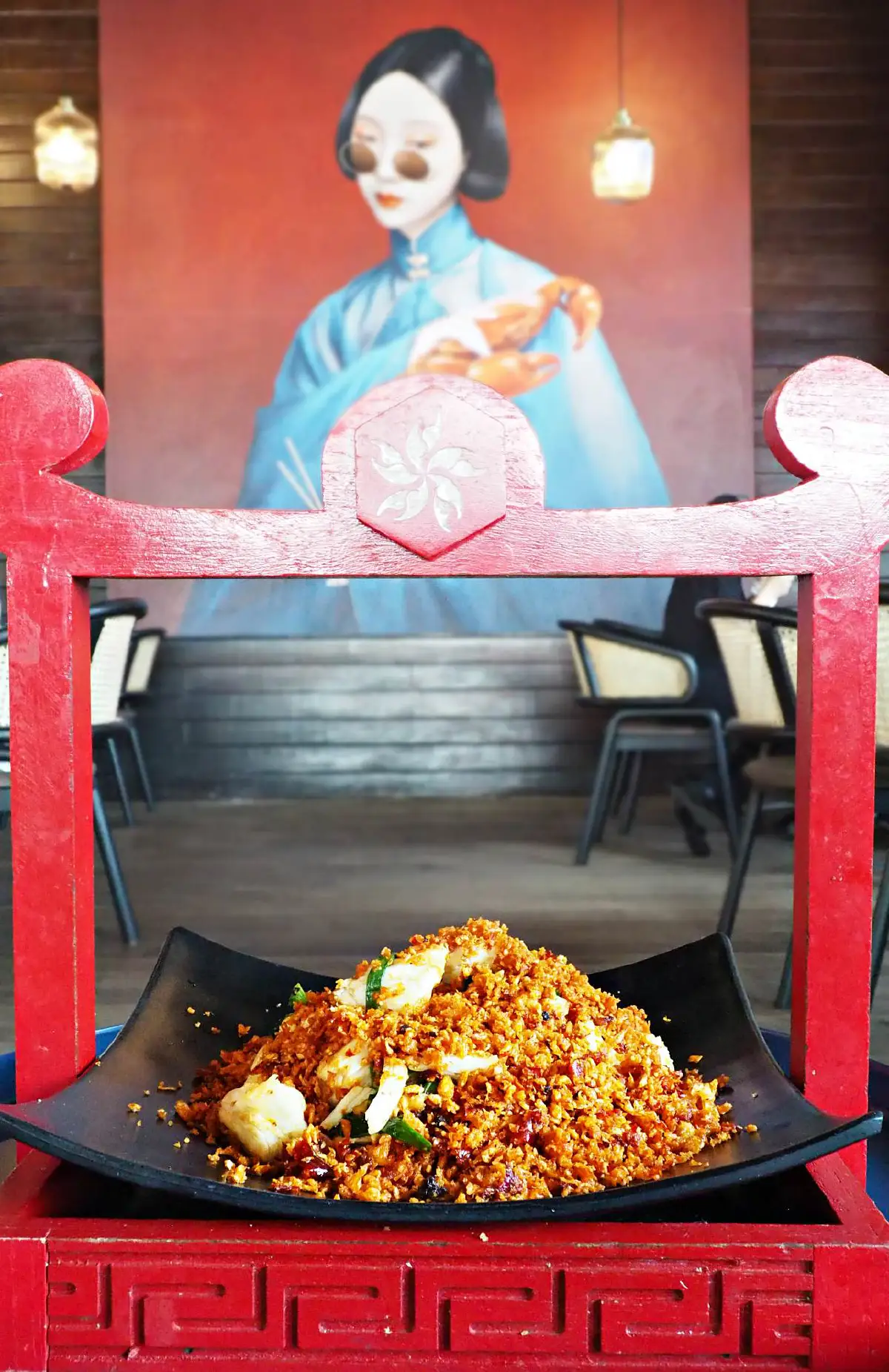 อำแดงไต้ฝุ่น ปักหมุดใหม่ริมแม่น้ำ อัพลุคก๋ากั่น เพิ่มซีฟู้ดสดรสจัดจ้าน