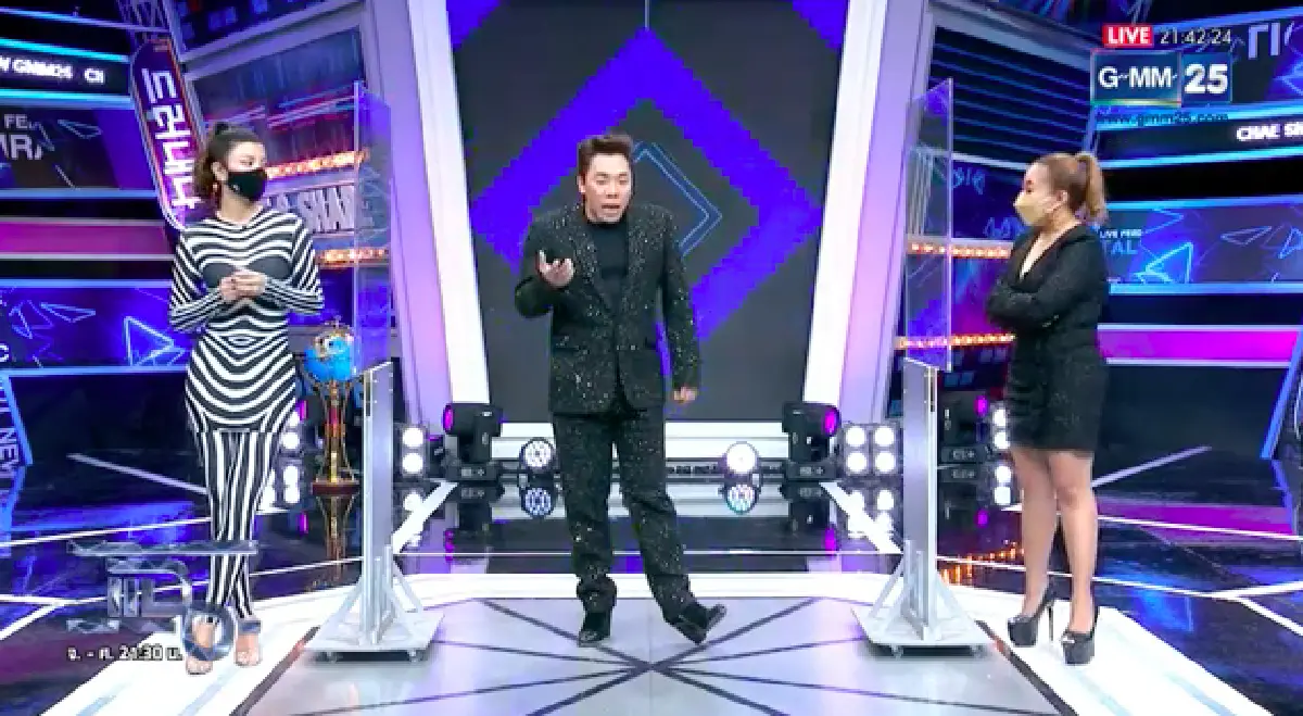 “เอมมี่ มรกต” แย่งซีนไปเต็มๆ! กับแฟชั่นลายม้าลายที่ดึงดูดทุกสายตา