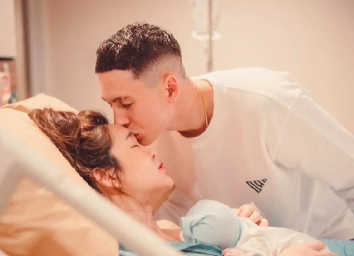 “กวินท์-ปุ้มปุ้ย” ตั้งชื่อลูกชายสุดเก๋ว่า “น้องไซอัลบลู สกาย ดูวาล”