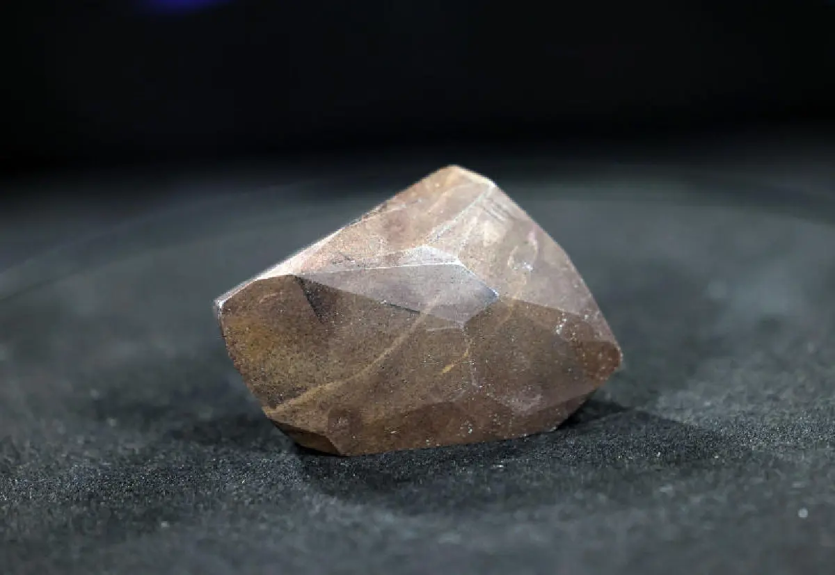 เตรียมประมูลเพชรเม็ดใหญ่สุดในโลก เชื่อมาจากนอกโลก