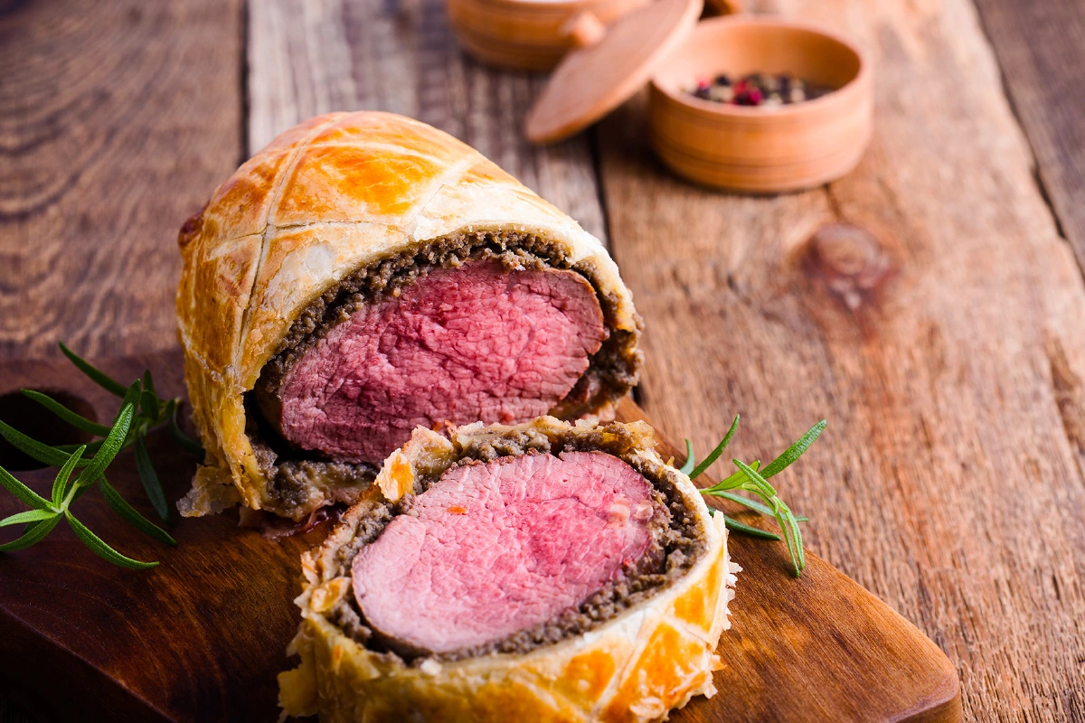 เซ็นทารา แกรนด์บีช หัวหิน ชวนดื่มด่ำอาหารยุโรปเคียงคู่ไวน์แพริ่งสุดหรู ที่ห้องอาหารเรลเวย์