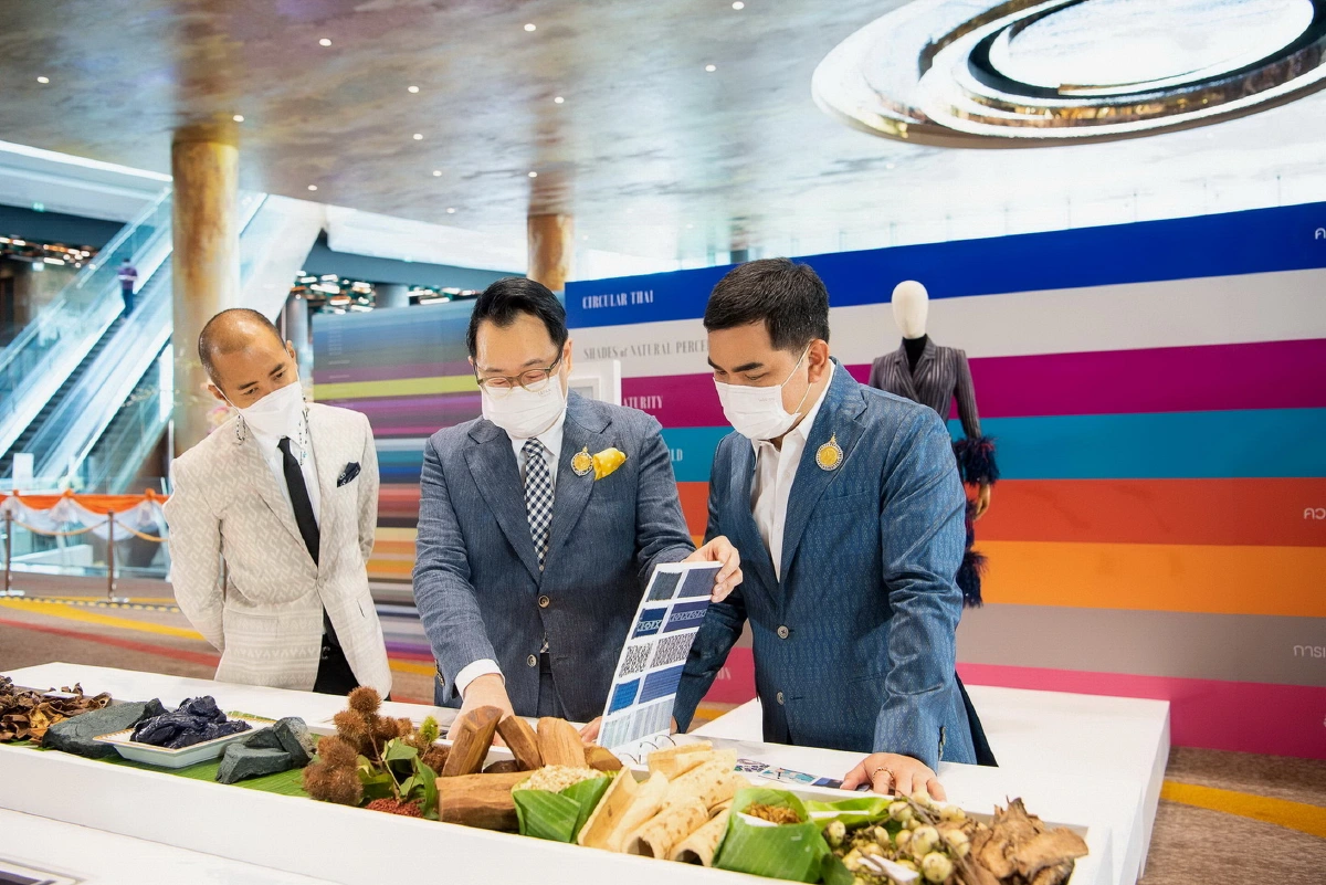 เจ้าฟ้าหญิงสิริวัณณวรีฯ ทรงเปิดงาน THAI TEXTILES TREND BOOK Autumn/Winter 2022-2023