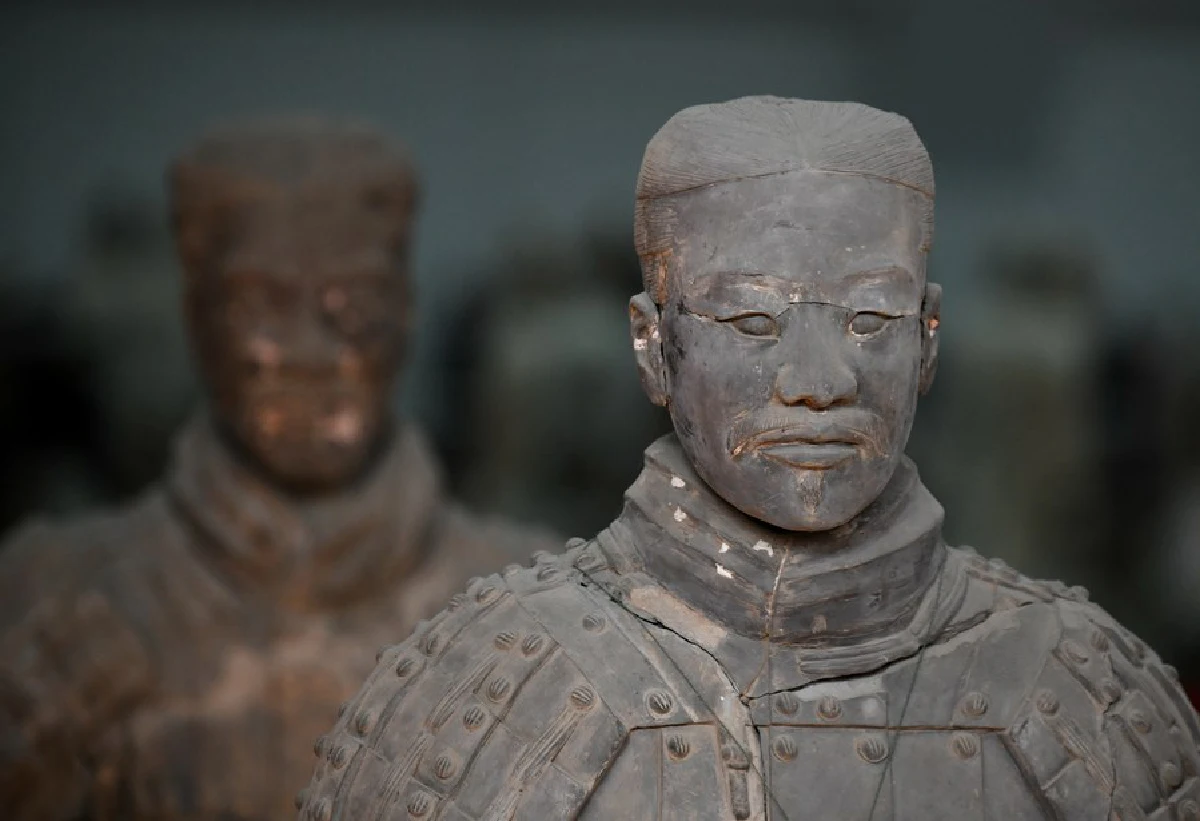 จีนพบ ‘ทหารดินเผา’ ในสุสานจิ๋นซี เพิ่ม 25 ตัว