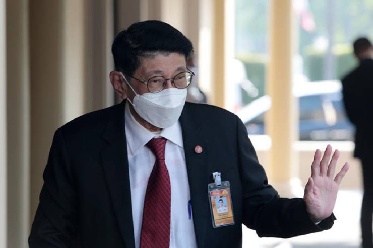 วิษณุ เผย รัฐบาลไม่ขัดข้อง "คิงเกตส์" ทำสัมปทานเหมืองทองพื้นที่เดิม วิษณุ เผย รัฐบาลไม่ขัดข้อง "คิงเกตส์" ทำสัมปทานเหมืองทองพื้นที่เดิม