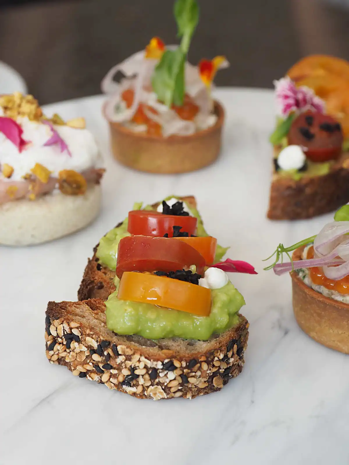 จากแรงบันดาลใจ Love at First Bite สู่ Afternoon Tea ที่ทำให้ตกหลุมรักตั้งแต่คำแรก