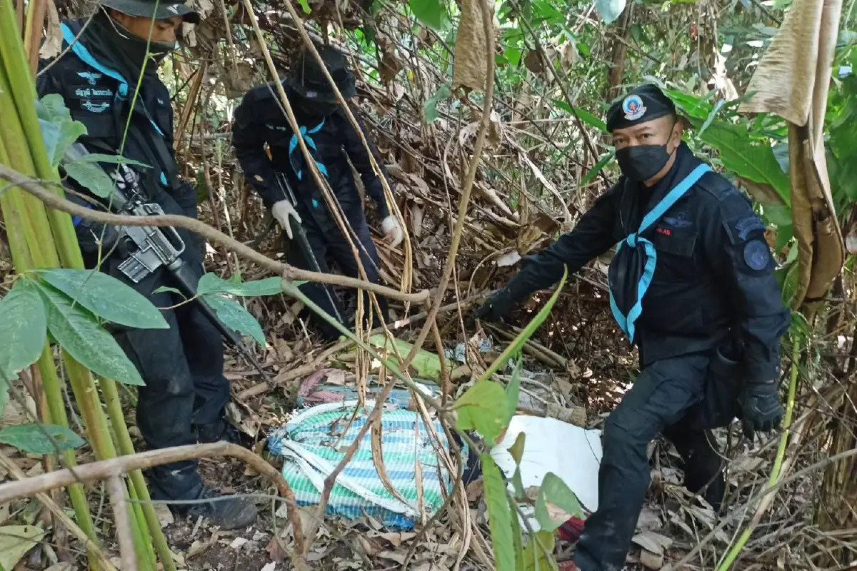กองกำลังผาเมืองยึดทั้งยาเสพติดจับแรงงานผิดกม.