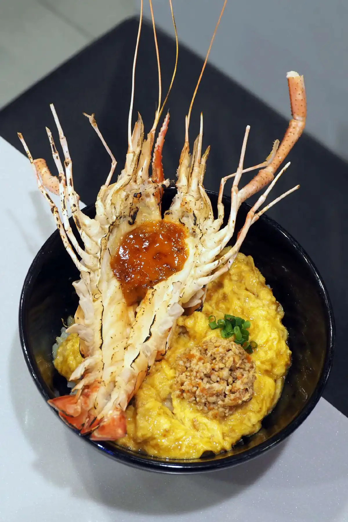 กุ้งแม่น้ำบุกชาบูตง ส่งสองพรีเมียมเมนูใหม่มาเอาใจคนชอบกินกุ้ง