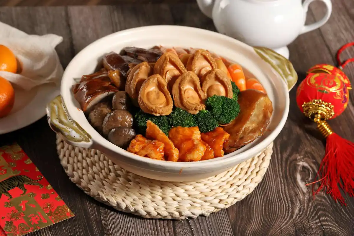 รวม 4 ห้องอาหารจีนที่รังสรรค์เมนูมงคลเฉพาะเทศกาลตรุษจีนปีขาล