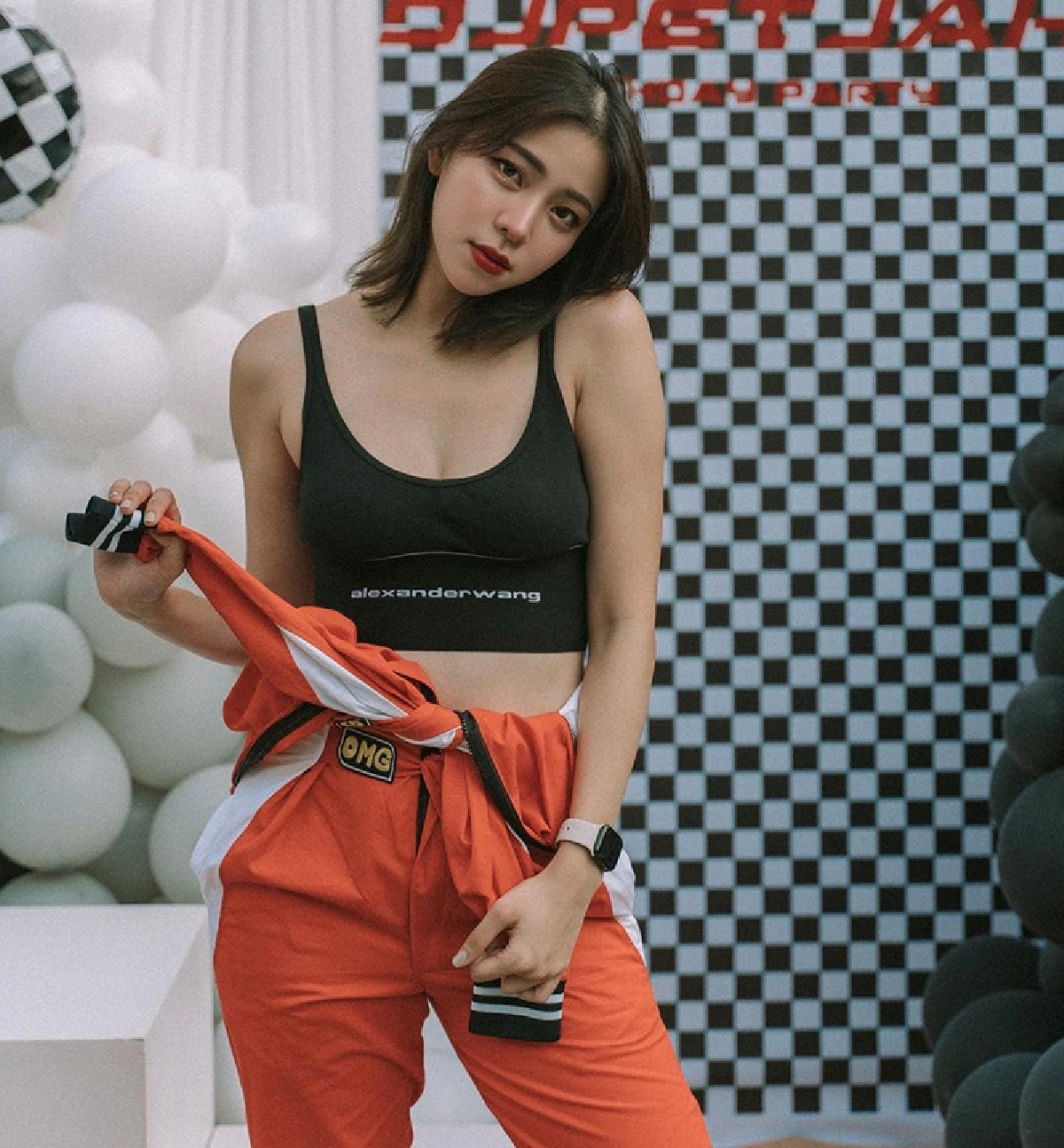 มิตรภาพดีๆ “นิวเคลียร์” ร่วมงานวันเกิด “ดีเจเพชรจ้า” ในธีมนักแข่งรถ