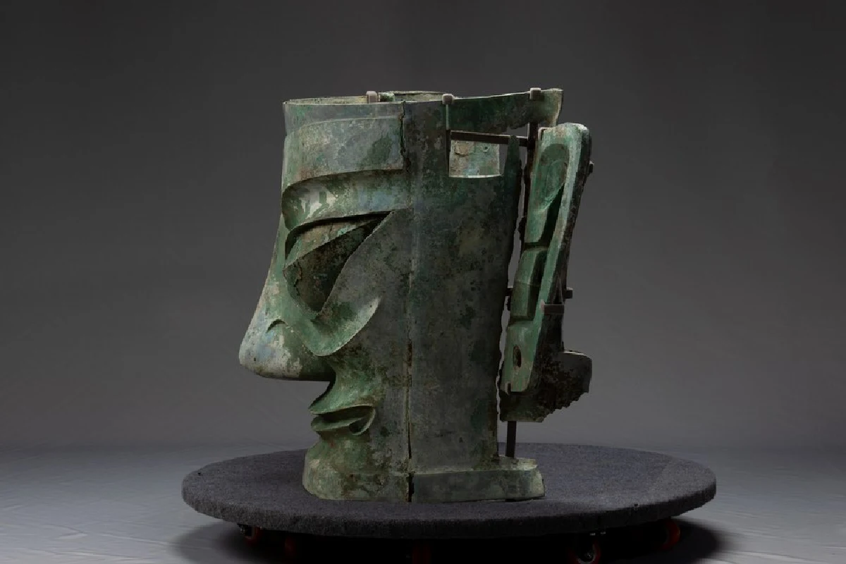 จีนเผยโฉมหน้ากากสัมฤทธิ์ยักษ์ 'ซานซิงตุย' อายุกว่า 3,000 ปี 