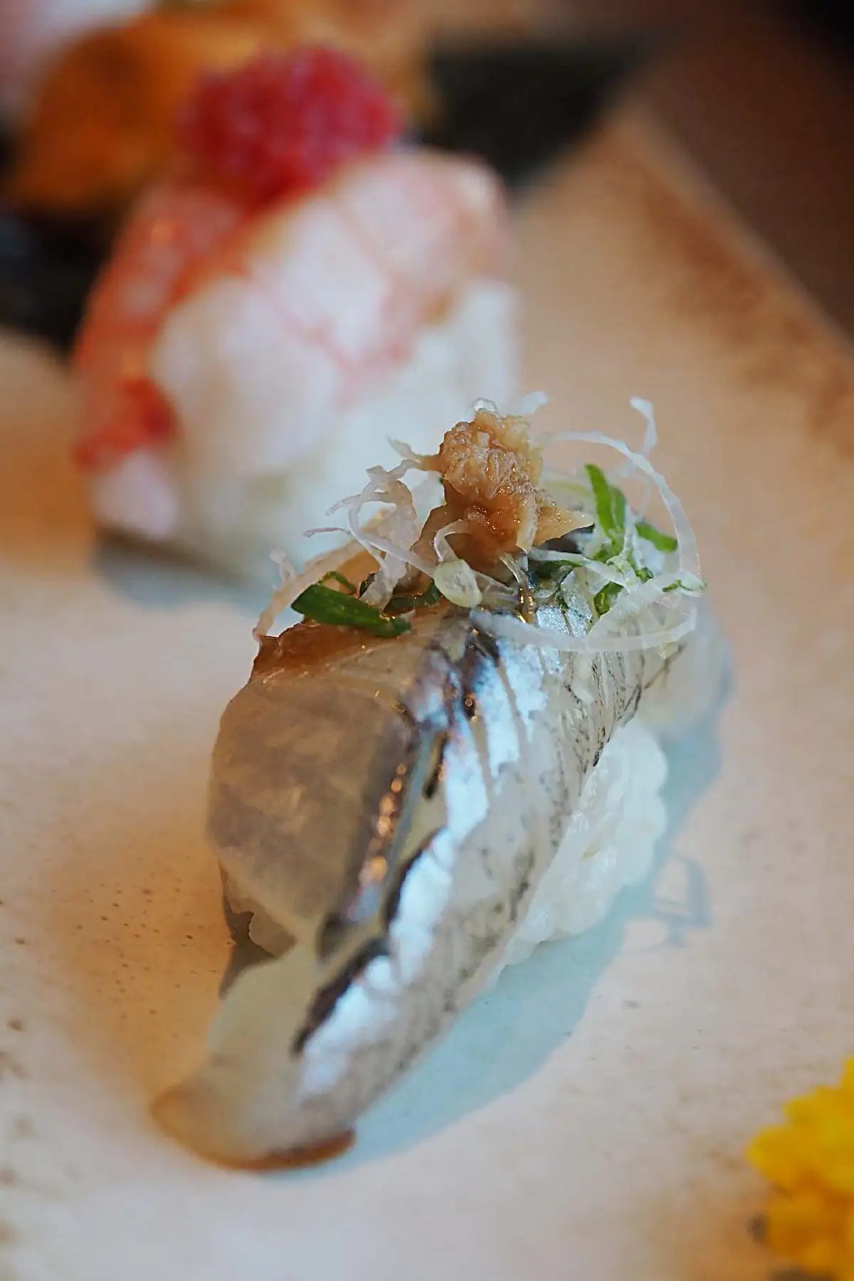 Honmono Grand Embassy เซอร์ไพรส์ทุกคำกับ Omakase 12 คอร์ส + Okonomi กว่า 150 เมนู