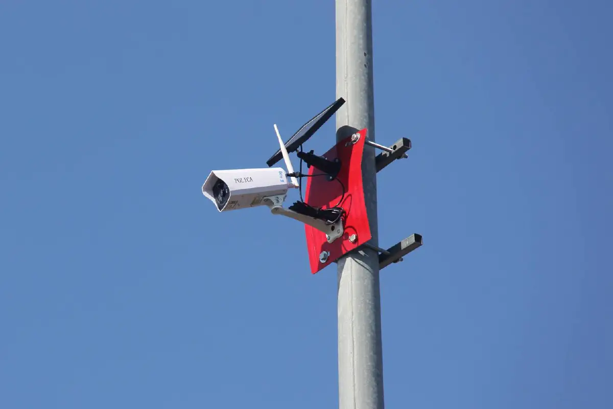 ติดกล้องสะพานศรีสุราษฎร์ฯ สกัดเหตุคิดสั้นฆ่าตัวตาย