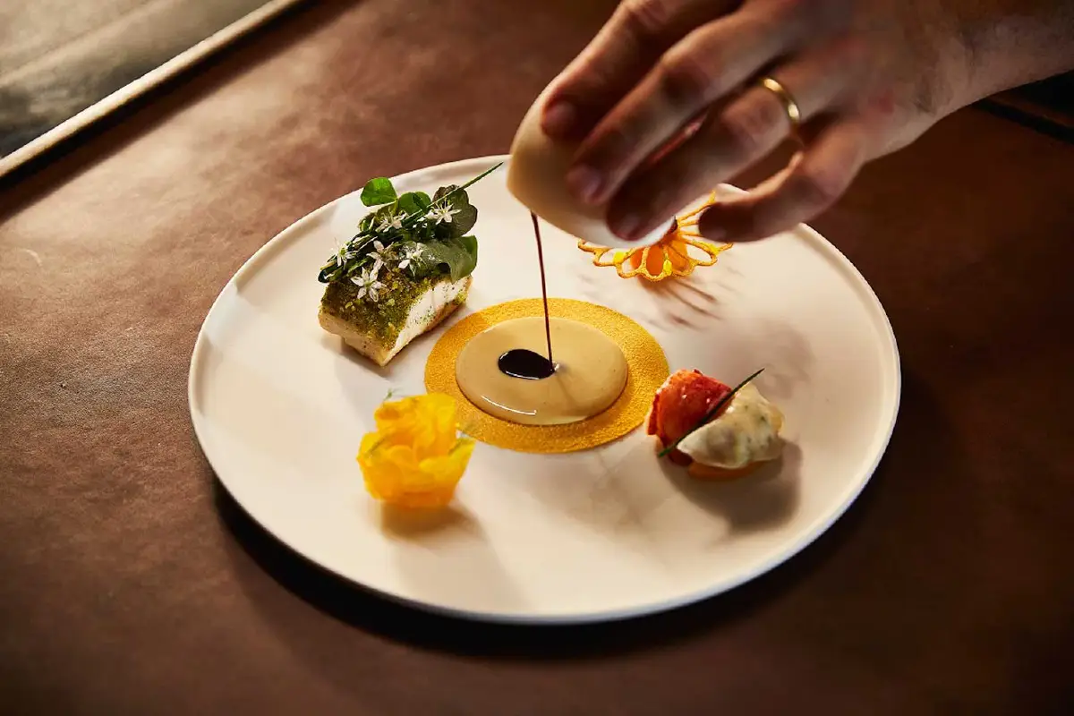Blancpain ตอกย้ำสายสัมพันธ์กับเชฟฝาแฝด Suhring ร่วมรังสรรค์แรงบันดาลใจ สู่คอร์สเมนูสุดพิเศษ