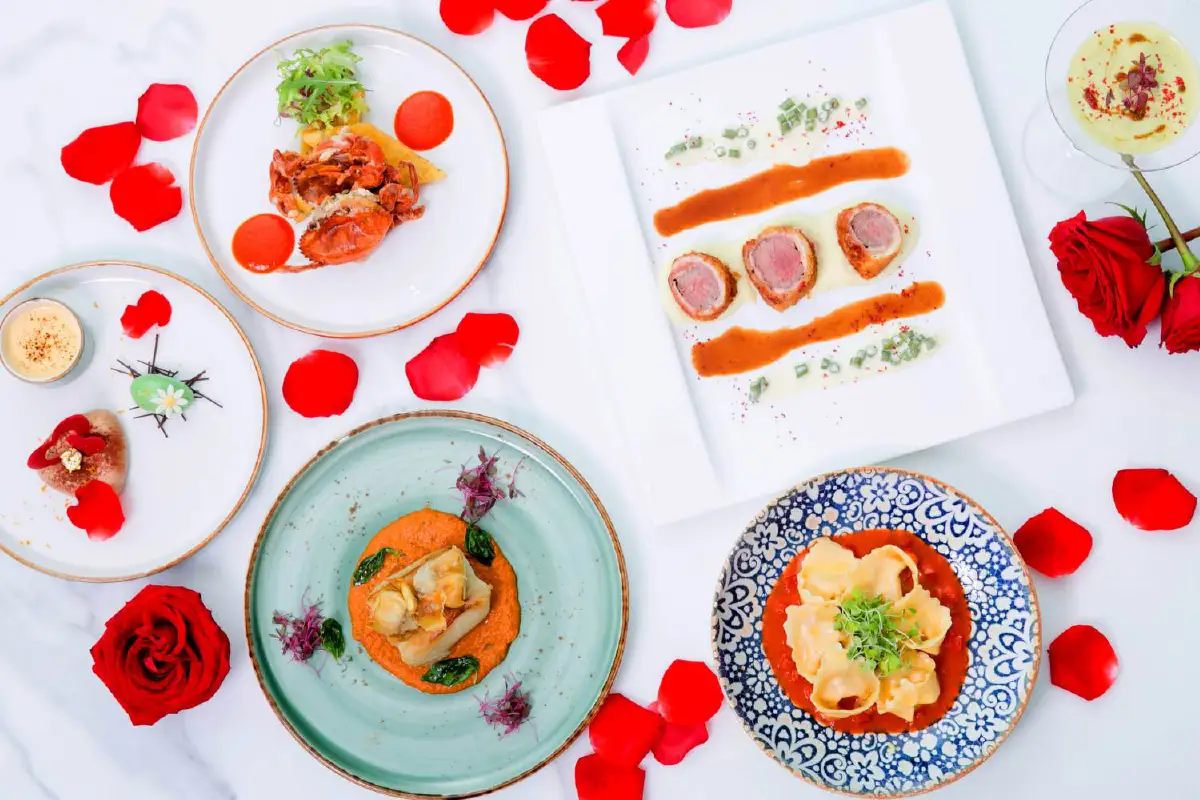 #คลั่งรักสายกิน ชวนฟินมื้อพิเศษ วันพิเศษ กับคนพิเศษ