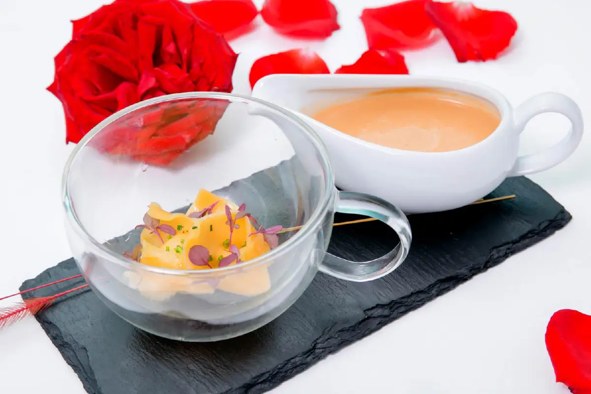 #คลั่งรักสายกิน ชวนฟินมื้อพิเศษ วันพิเศษ กับคนพิเศษ