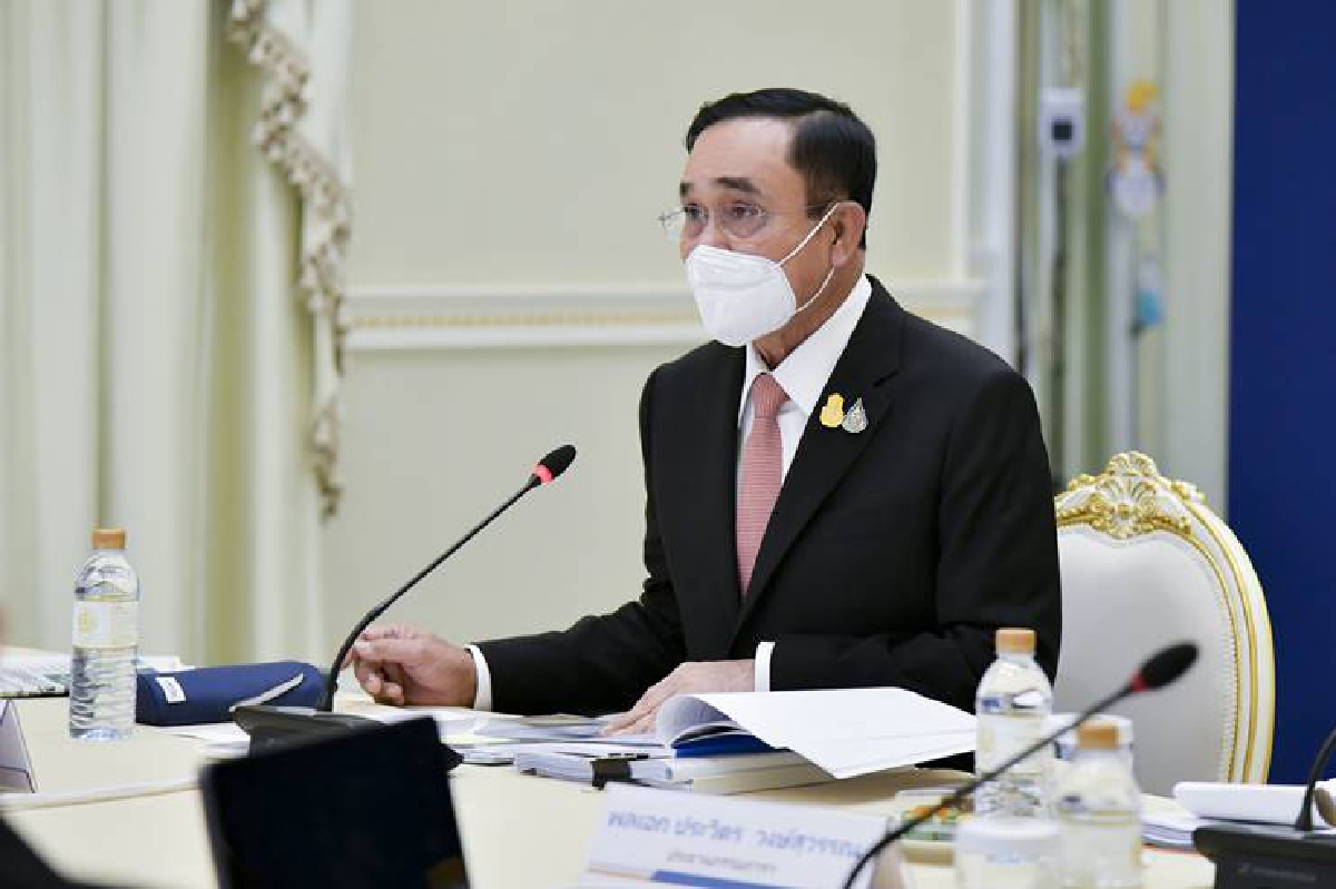 "ประยุทธ์"ถกแก้จนนัดแรกเน้นเชิงรุกหวังผลรูปธรรม "ประยุทธ์"ถกแก้จนนัดแรกเน้นเชิงรุกหวังผลรูปธรรม