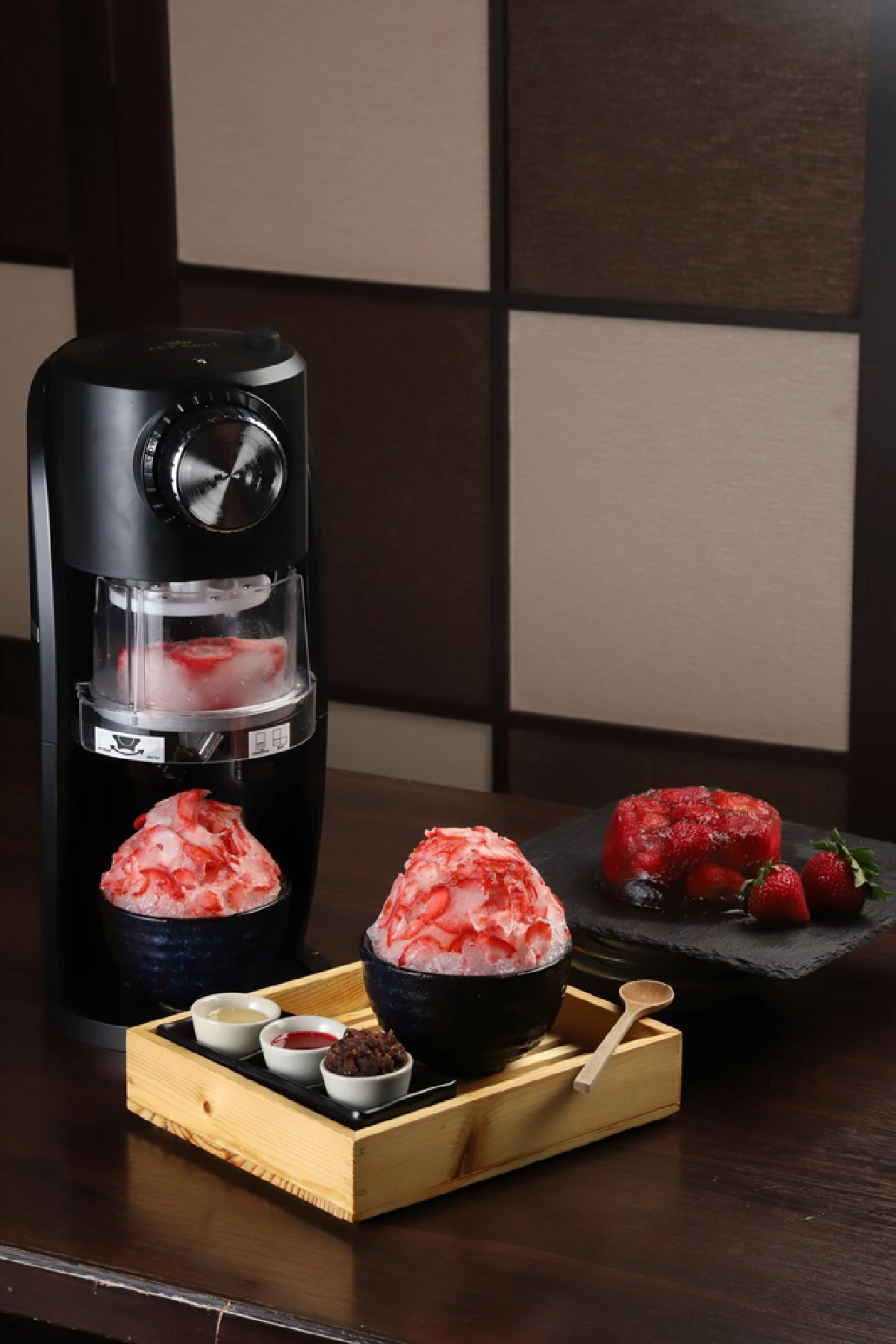  อิมแพ็ค เลคฟร้อนท์ ชวนอ้อนแฟนควงแขนล่องเรือสุดโรแมนติก