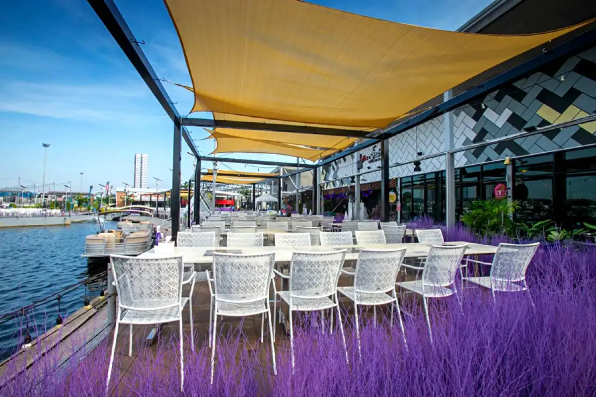  อิมแพ็ค เลคฟร้อนท์ ชวนอ้อนแฟนควงแขนล่องเรือสุดโรแมนติก