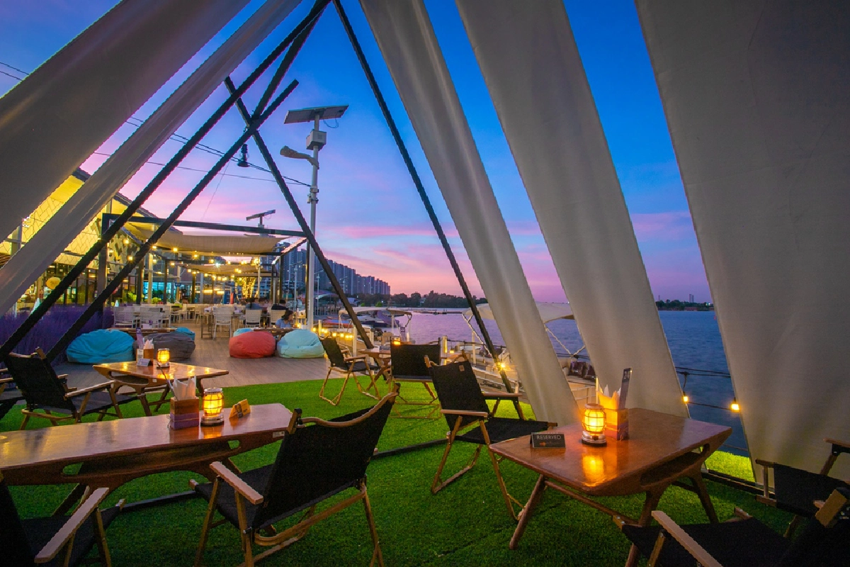  อิมแพ็ค เลคฟร้อนท์ ชวนอ้อนแฟนควงแขนล่องเรือสุดโรแมนติก