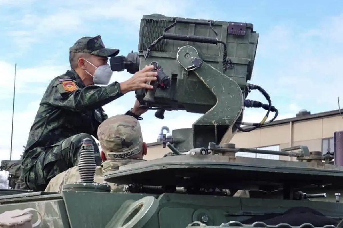 ทบ.ส่งกำลังพลฝึกโดดร่มกองทัพสหรัฐ-เยี่ยมชมหน่วยยานเกราะสไตรเกอร์