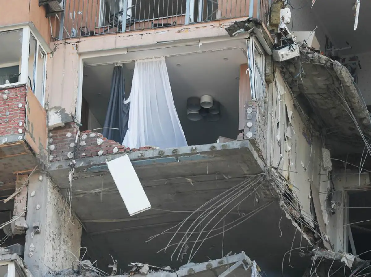 รัสเซียโต้ไม่ได้เล็งขีปนาวุธใส่ที่พักอาศัย แต่ภาพมันฟ้องอีกแบบ 