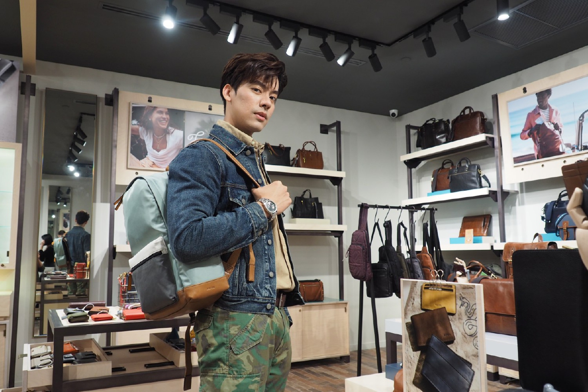 เติมความสดใสในฤดูใบไม้ผลิกับ Fossil SPRING 2022 เติมความสดใสในฤดูใบไม้ผลิกับ Fossil SPRING 2022