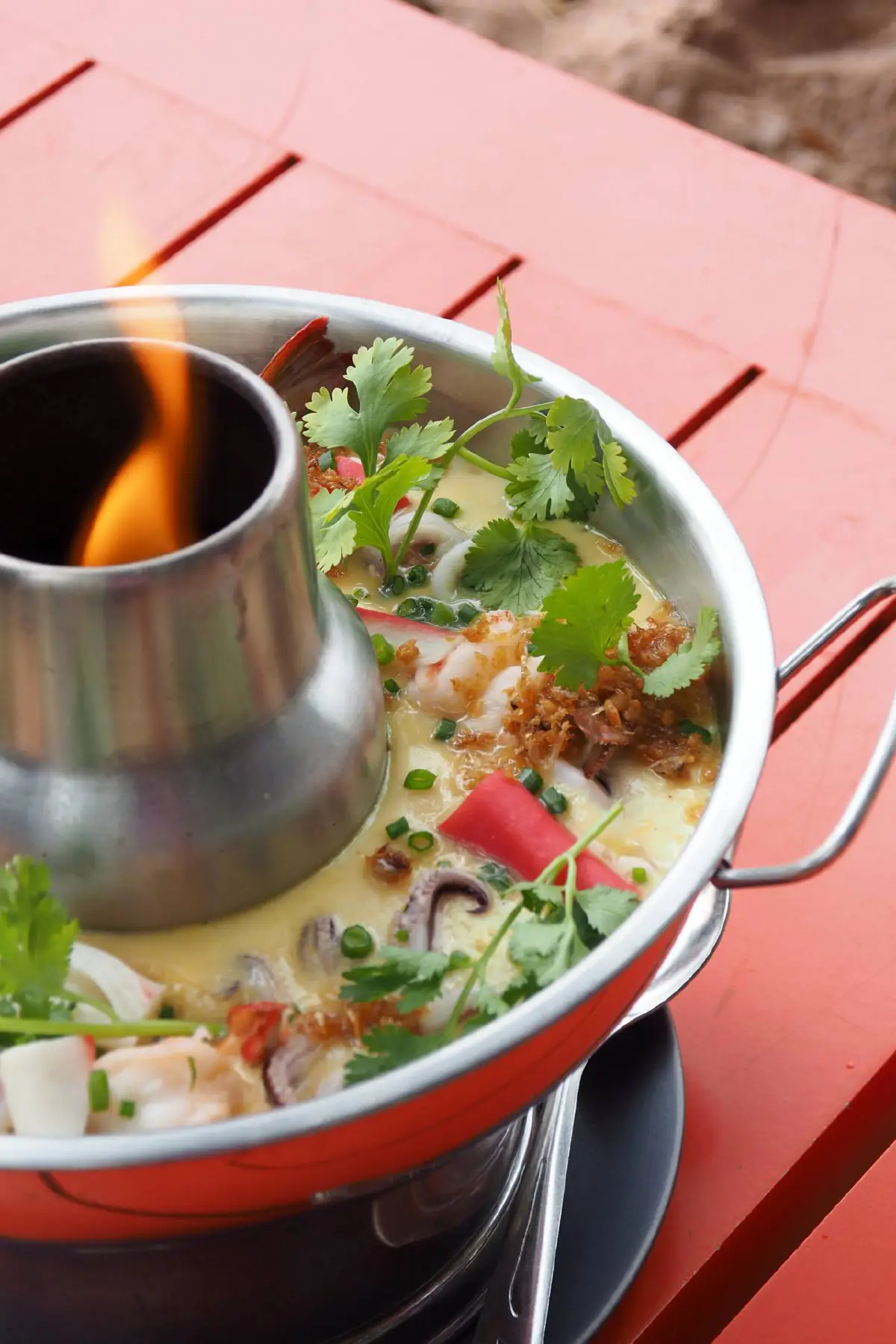 ZBeach คาเฟ่สีส้ม รับลมชิลวิวทะเล