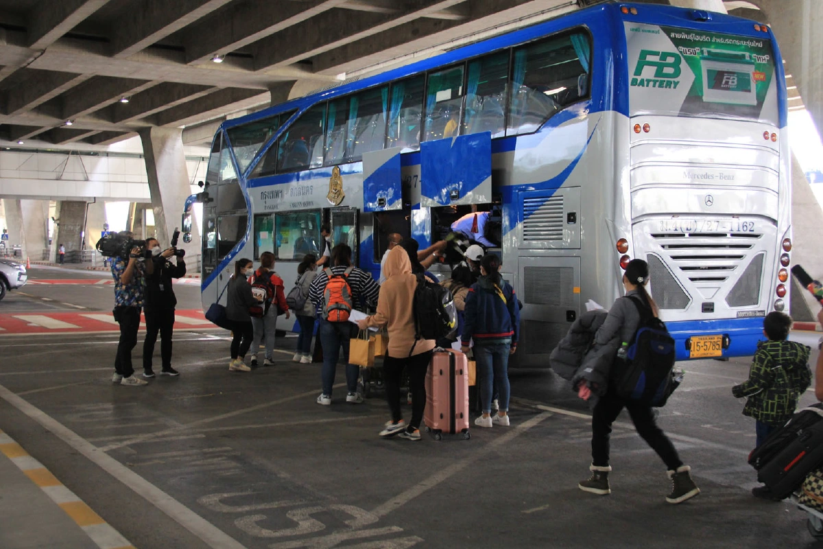 แรงงานสาวหนีภัยสงครามจากยูเครนกลับถึงไทยอีก 40 ราย