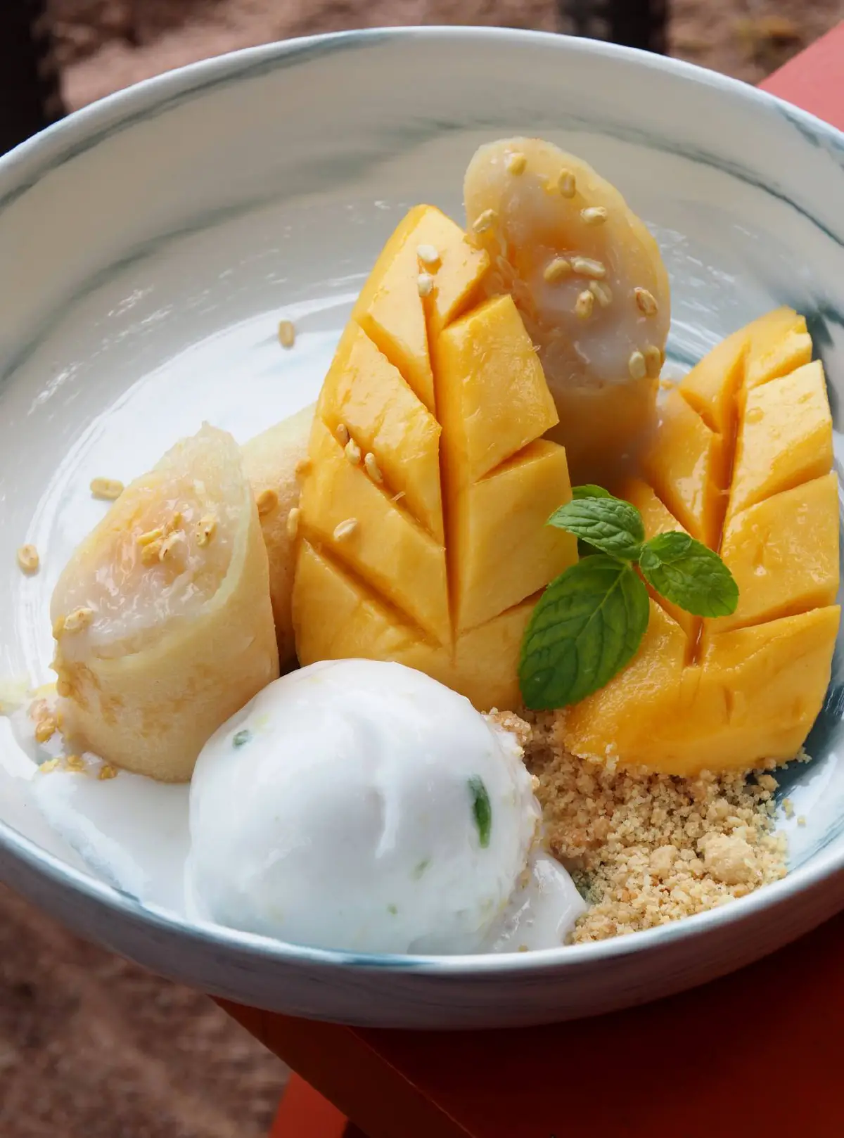 ZBeach คาเฟ่สีส้ม รับลมชิลวิวทะเล