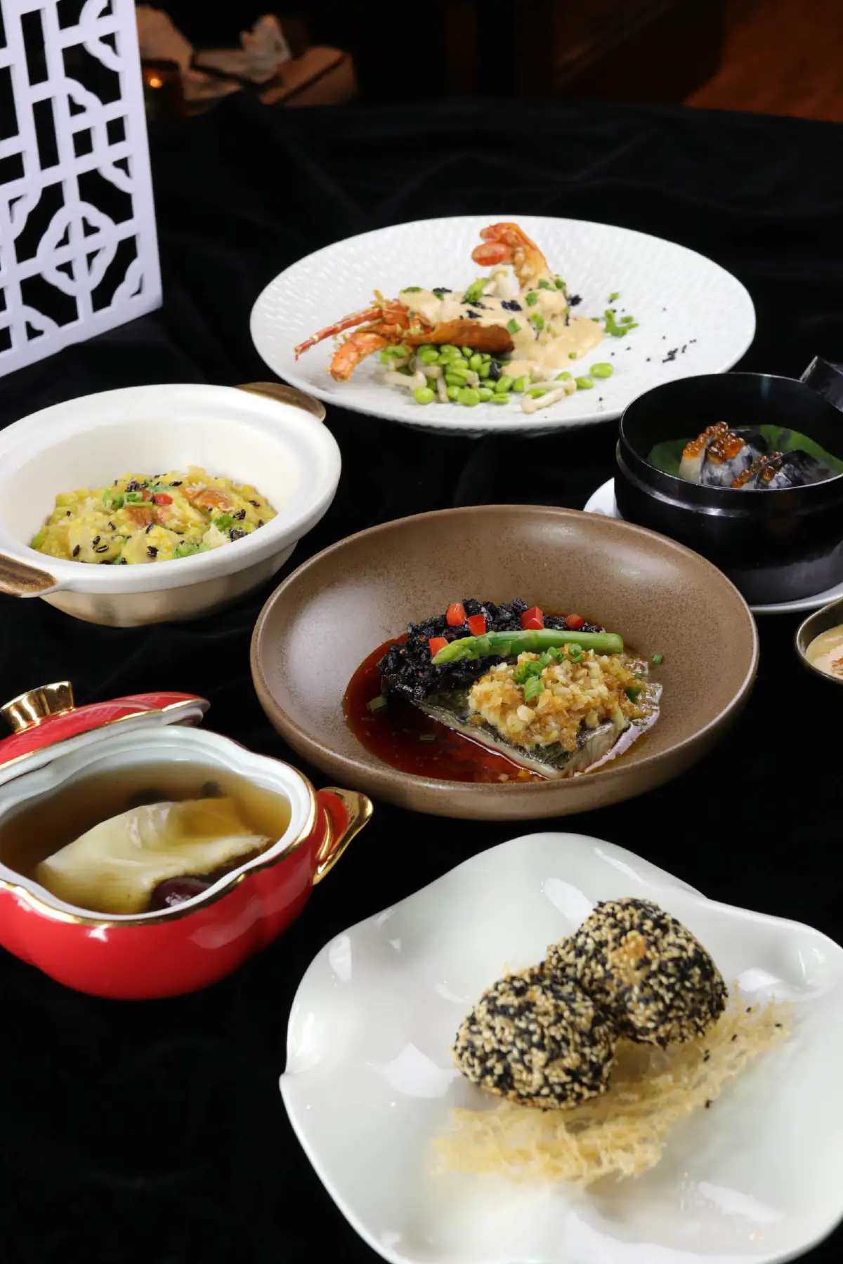 หยิน-หยาง กินสร้างสมดุลผ่านเมนูพิเศษโดยเชฟบรูซ ฮุย