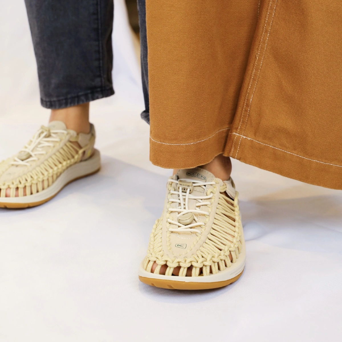 รวมแฟชั่นรองเท้าหน้าร้อนคอลเลคชั่นใหม่ ซัมเมอร์นี้มีหรือยัง!!