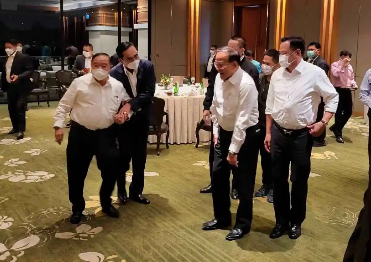 งานเลี้ยง3ป.-พรรคร่วมชื่นมื่น "บิ๊กป้อม" เปิดใจพรรคศก.ไทยหนุนรัฐบาล