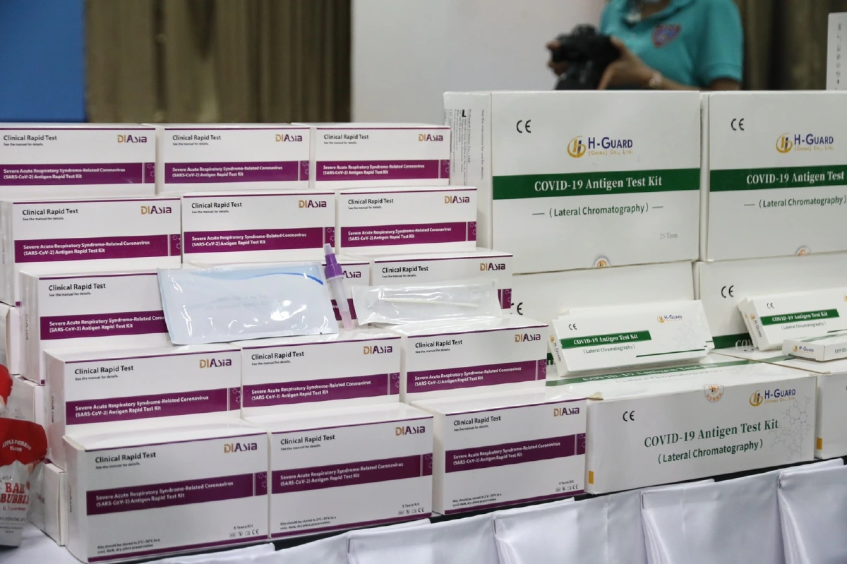 ทลายแหล่งขายเครื่องสำอาง-ชุดตรวจโควิดผ่านแพลตฟอร์มออนไลน์ดัง