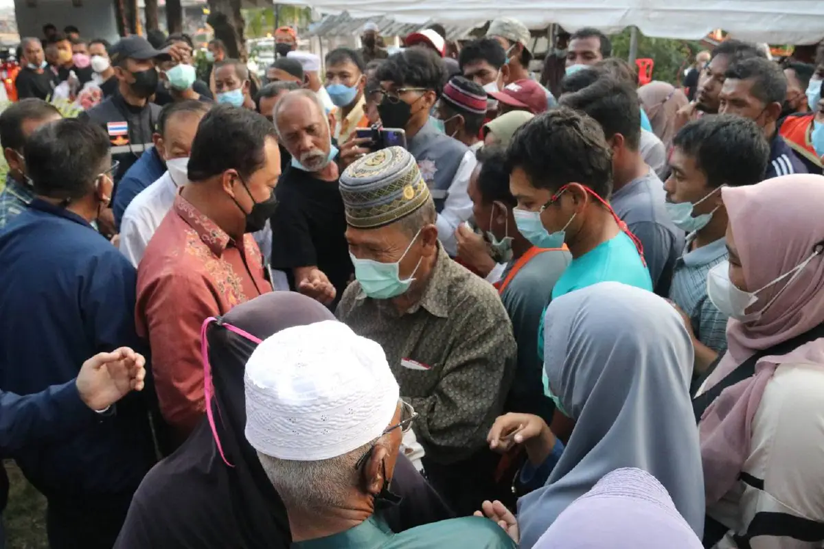 วันนอร์ฟันธงรัฐบาลอยู่ไม่ครบเทอมถูกปชช.ไล่ปมของแพง