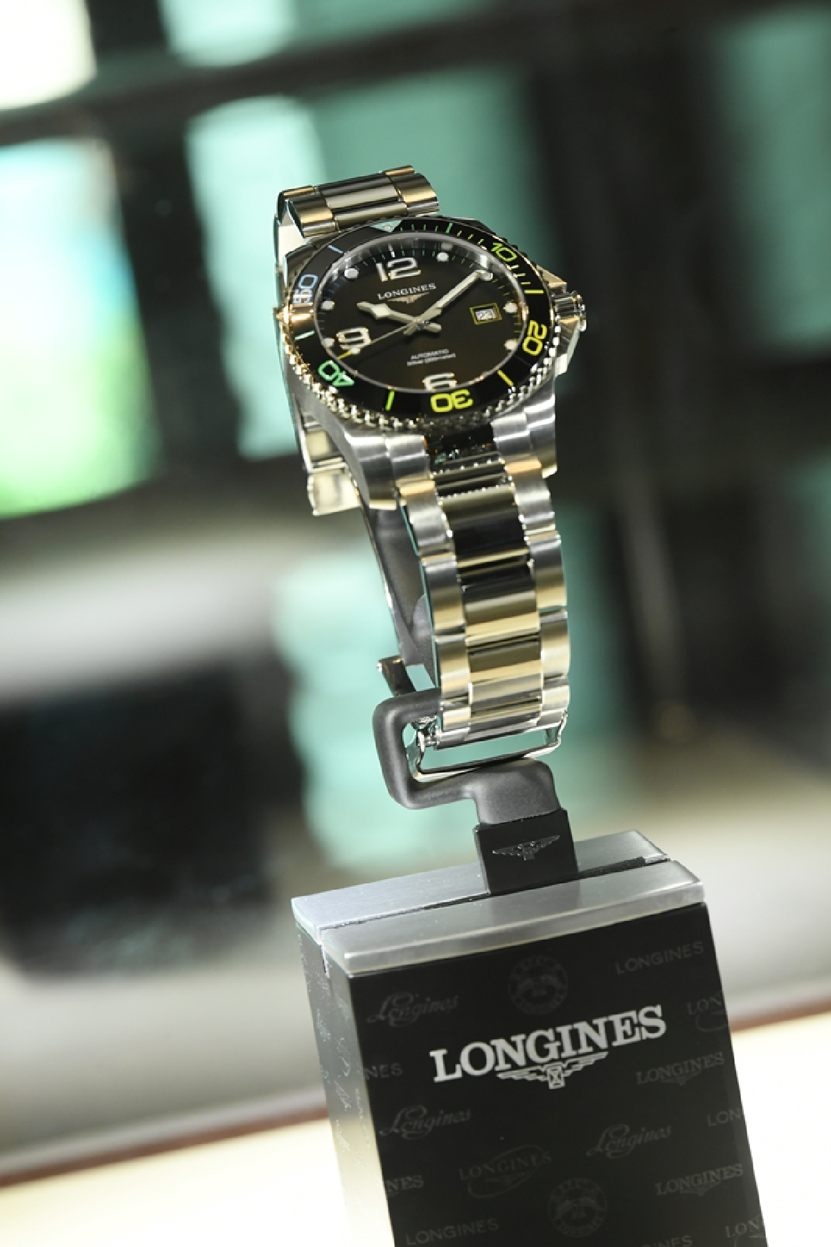 เฟรนด์ ออฟ ลองจินส์ 'มาริโอ้-เก้า' พาชมคอลเลกชั่นนาฬิการุ่นใหม่ประจำปี 2022