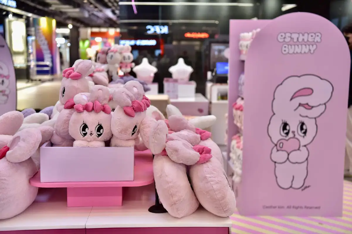 ชวนเที่ยวงาน Siam Center x Esther Bunny Summer Party