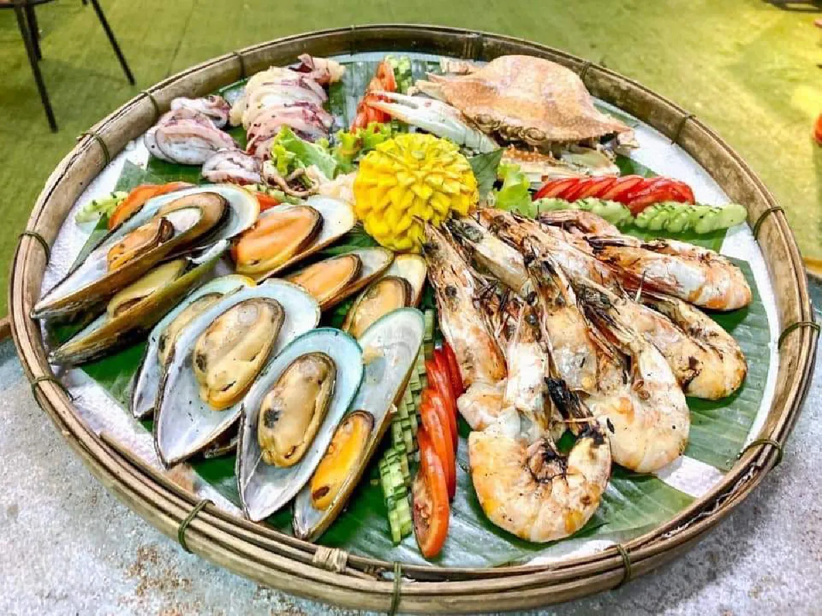 ยกทะเลมาไว้ริมโขง  @The Sea Bar (ท่าบ่อ หนองคาย)